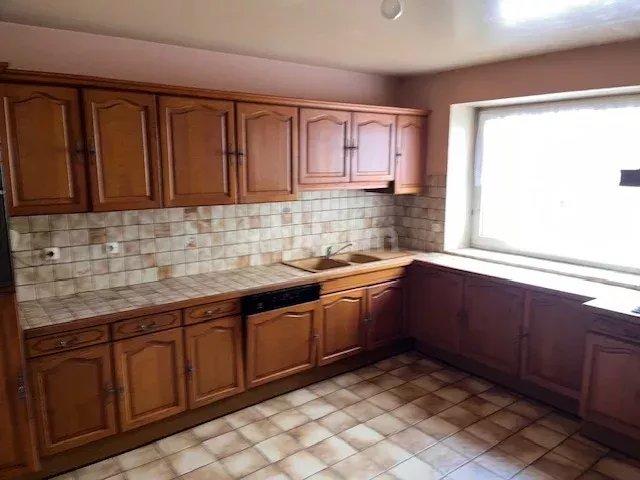 Maison - 201 m² - 8 pièces