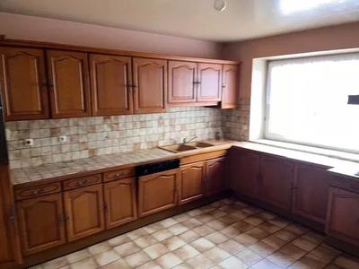 Maison - 201 m² - 8 pièces