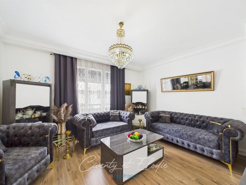 Appartement - 120 m² - 7 pièces