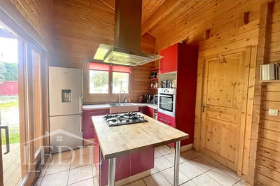 Maison - 93 m² - 4 pièces