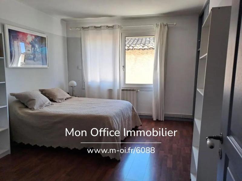 Maison - 207 m² - 5 pièces