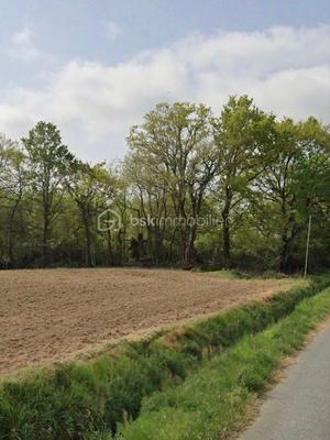 Terrain constructible - 6 720 m²