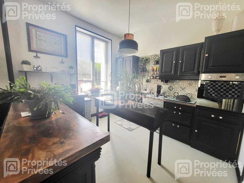 Maison - 176 m² - 8 pièces
