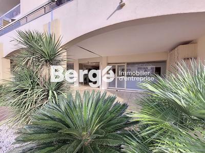 Local commercial - 229 m²