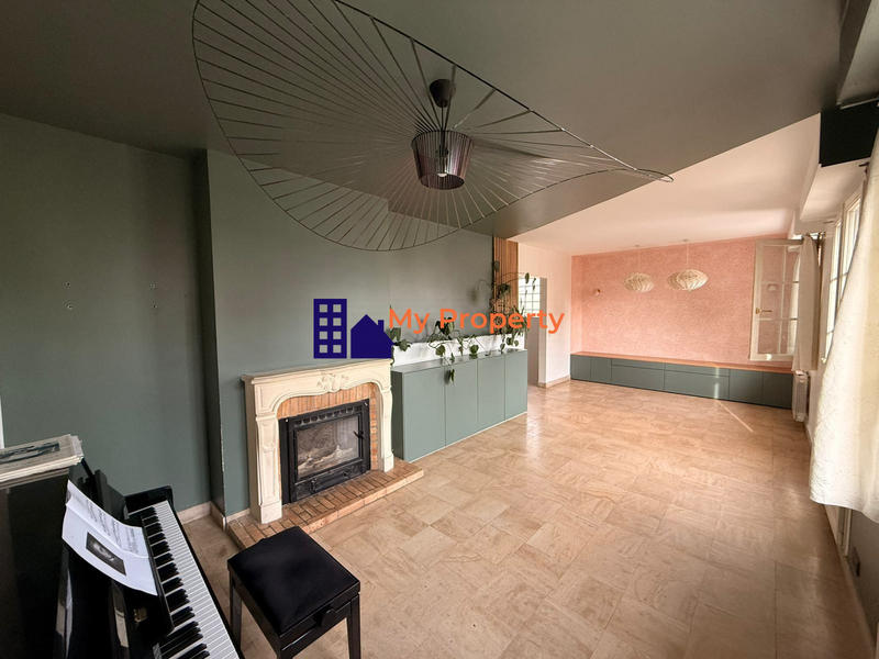 Maison traditionnelle - 94 m² - 4 pièces