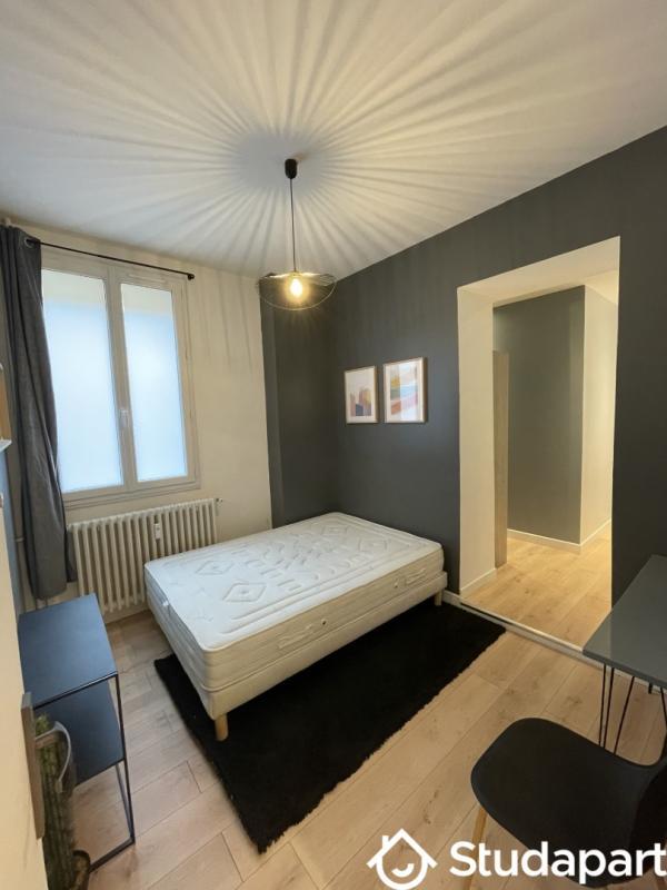 Chambre - 13 m² - 1 pièce