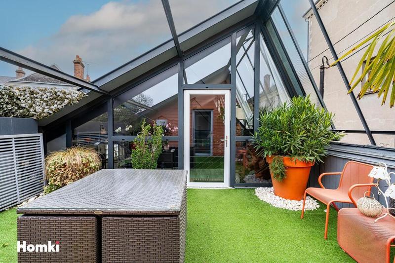 Maison - 180 m² - 6 pièces