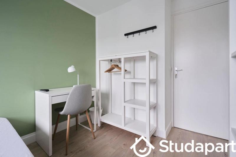 Chambre - 10 m² - 1 pièce