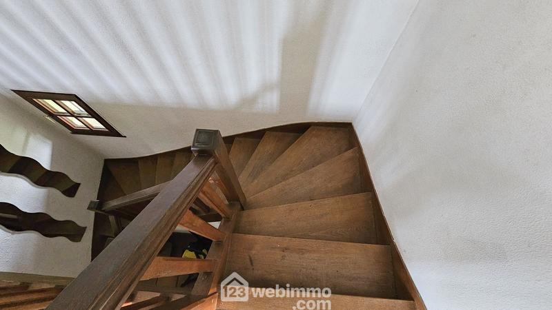 Maison - 170 m² - 6 pièces