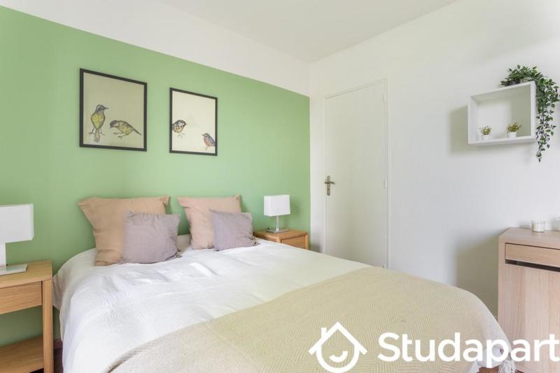 Chambre - 9 m² - 1 pièce