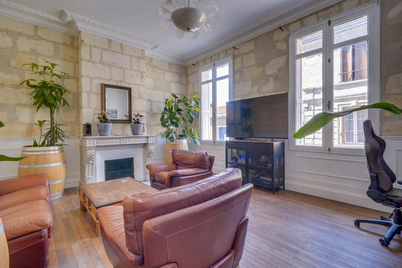 Maison - 200 m² - 8 pièces