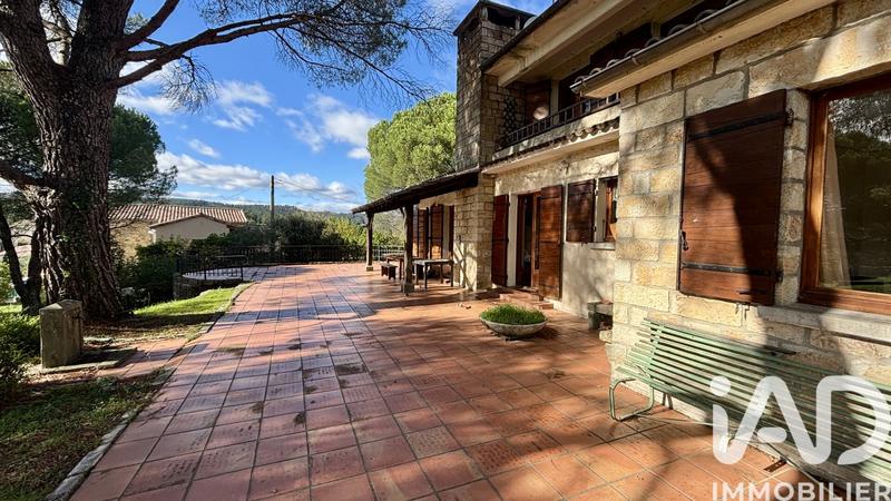 Maison - 155 m² - 5 pièces