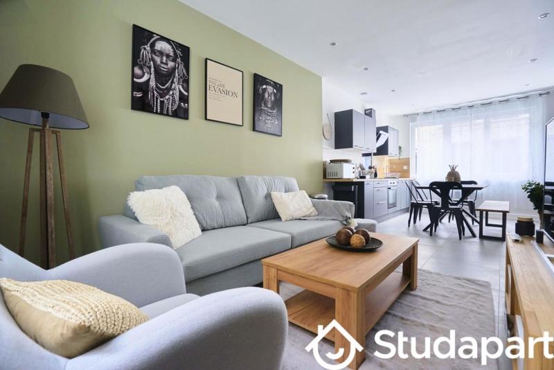 Chambre - 13 m² - 1 pièce