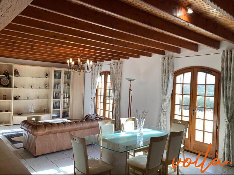 Maison - 200 m² - 4 pièces