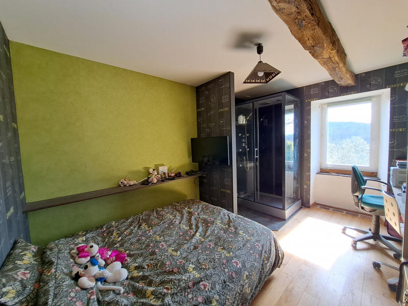 Maison - 260 m² - 9 pièces