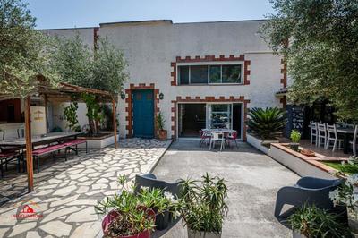 Gîte - 625 m² - 25 pièces