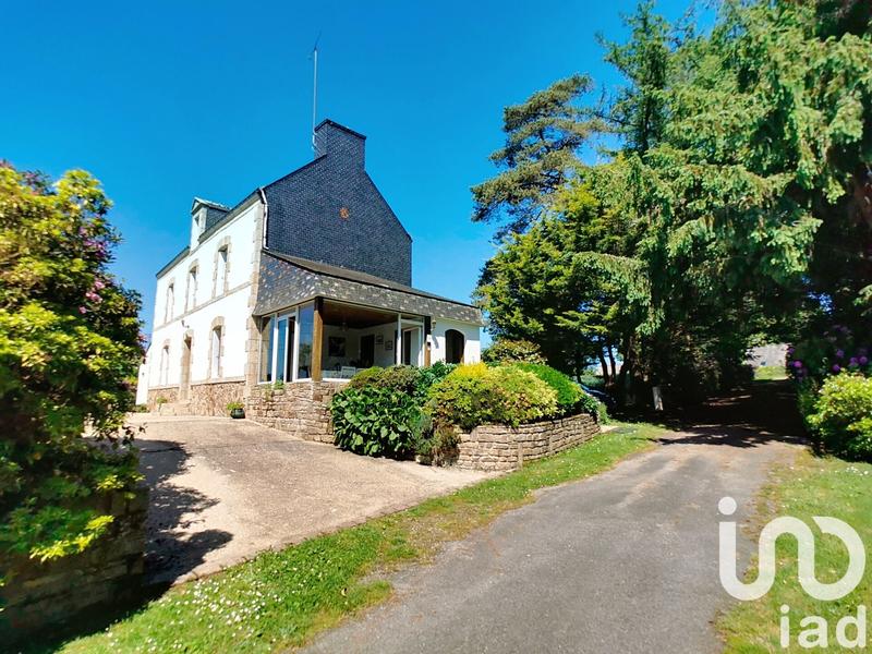 Maison - 390 m² - 4 pièces