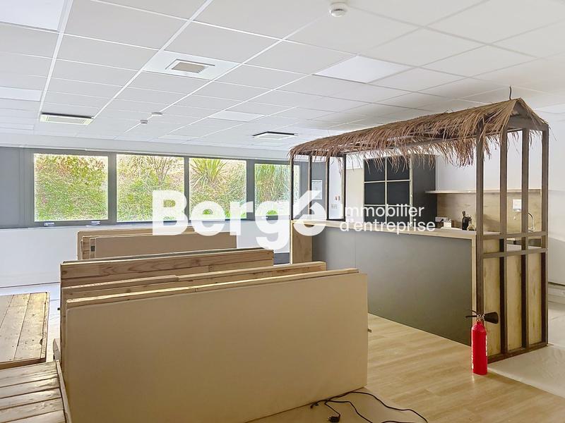 Bureau - 429 m²