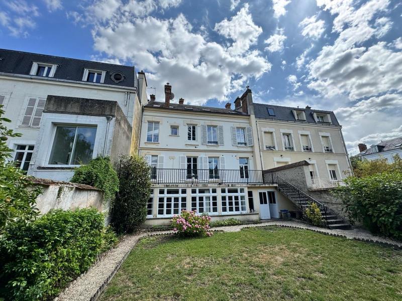 Maison - 185 m² - 5 pièces