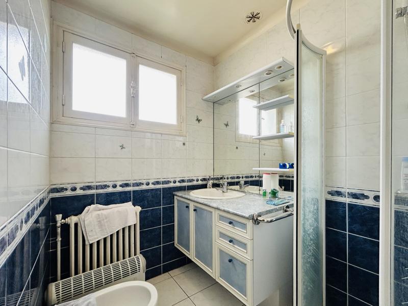 Maison traditionnelle - 138 m² - 6 pièces