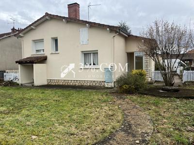 Maison - 90 m² - 5 pièces