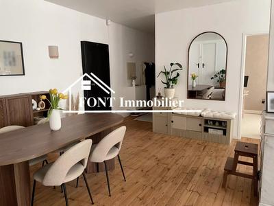 Appartement - 97 m² - 4 pièces