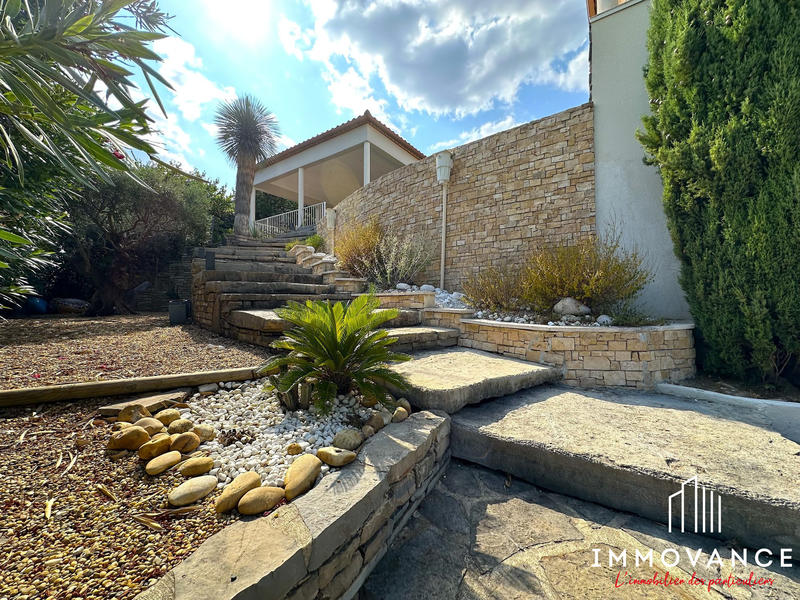 Villa - 180 m² - 6 pièces