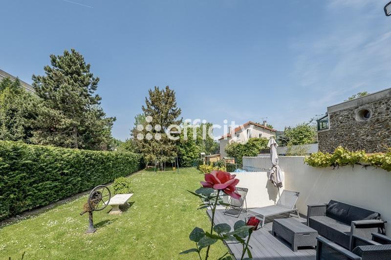 Maison - 179 m² - 6 pièces