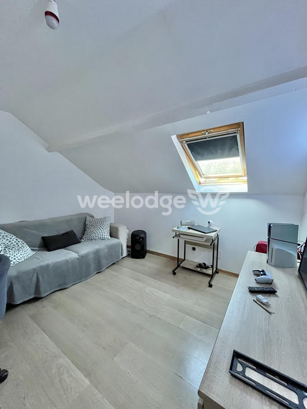 Maison - 99 m² - 5 pièces