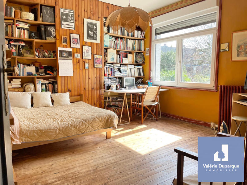 Maison - 200 m² - 6 pièces