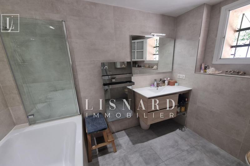 Maison - 108 m² - 4 pièces