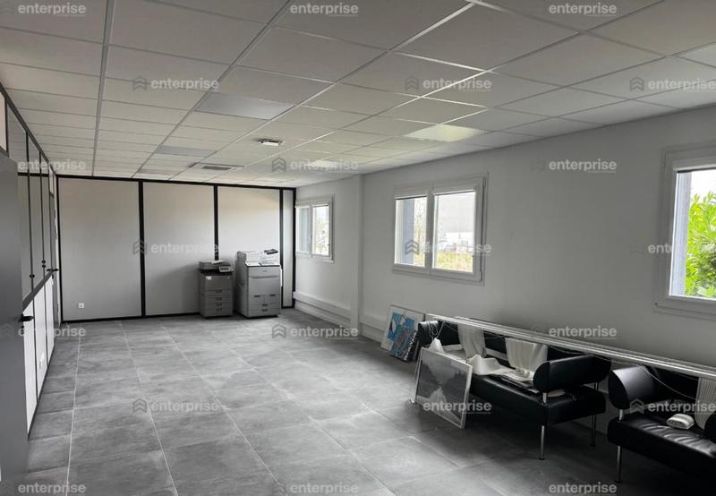 Bureau - 185 m²