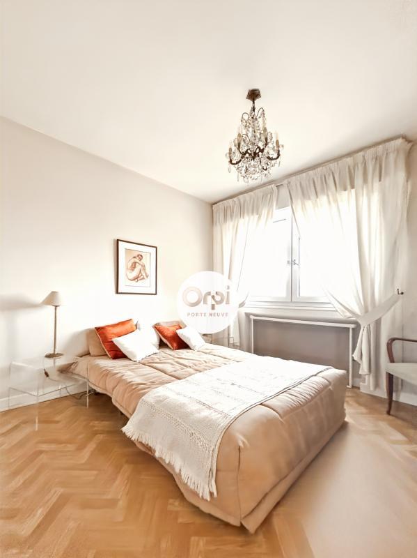 Appartement - 105 m² - 4 pièces