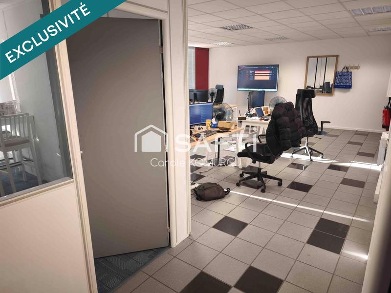 Bureau - 100 m² - 4 pièces