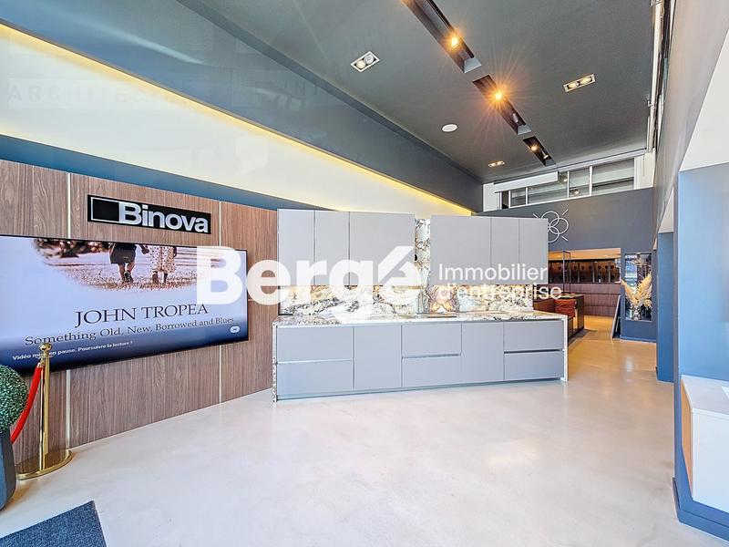 Local commercial - 200 m²