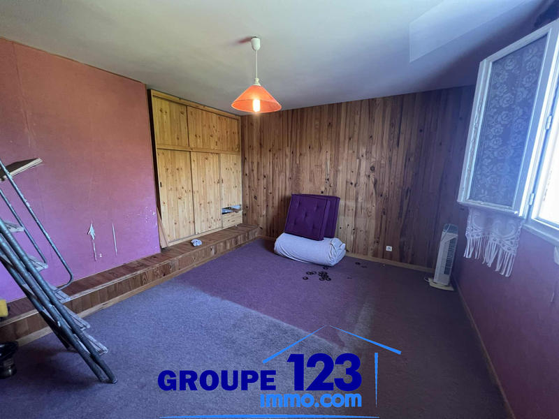 Maison - 180 m² - 8 pièces