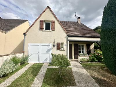 Maison - 96 m² - 4 pièces