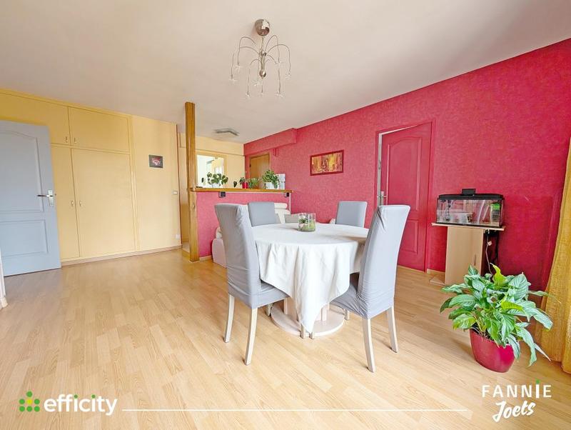 Appartement - 82 m² - 4 pièces