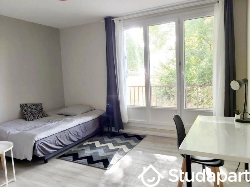 Chambre - 11 m² - 1 pièce