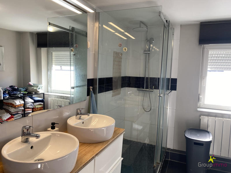 Appartement - 138 m² - 5 pièces