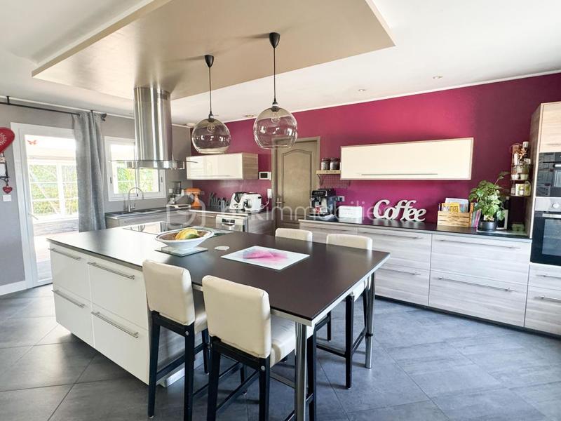 Maison - 130 m² - 6 pièces