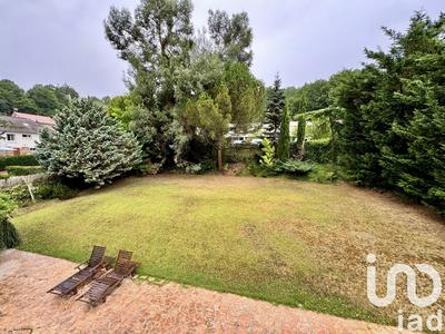 Maison - 273 m² - 7 pièces