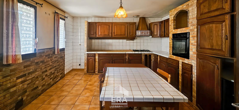 Maison - 160 m² - 10 pièces