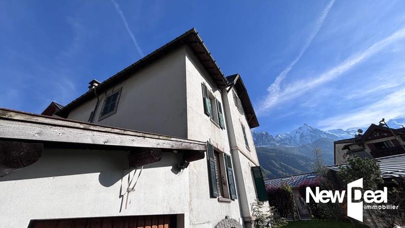 Maison - 282 m² - 8 pièces