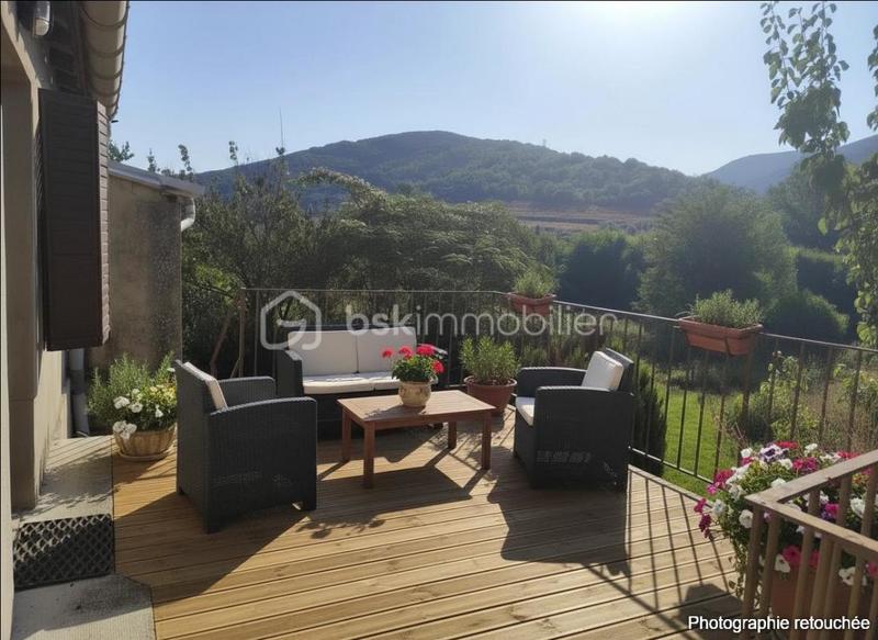 Maison de village - 167 m² - 10 pièces