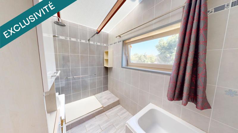 Maison - 200 m² - 7 pièces