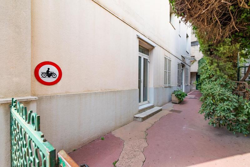 Bureau - 254 m² - 7 pièces