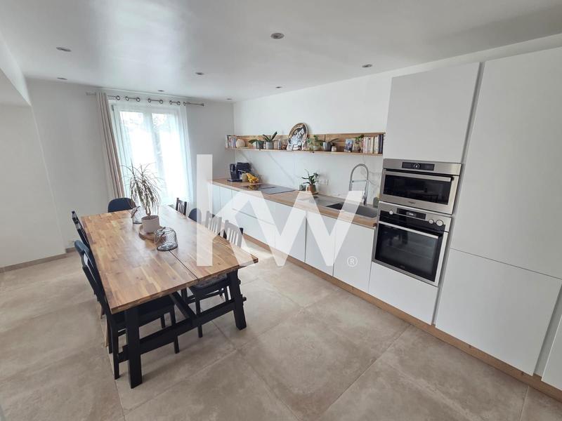 Maison - 150 m² - 7 pièces