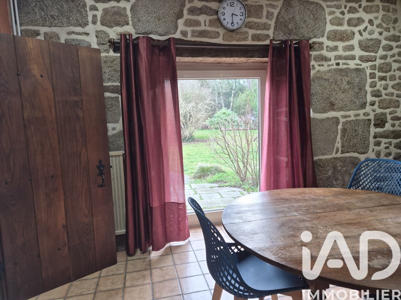 Maison - 232 m² - 7 pièces