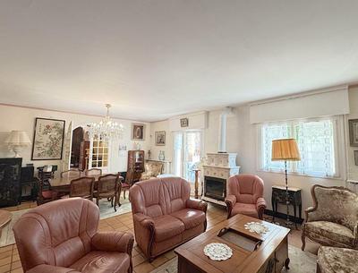 Maison - 195 m² - 6 pièces